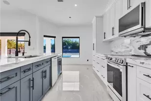 2836 NW 5th St, Cape Coral, FL 33993 - Photo 6