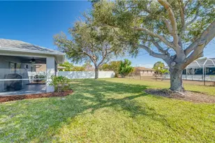 2411 SE 8th Pl, Cape Coral, FL 33990 - Photo 30