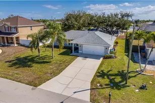 2411 SE 8th Pl, Cape Coral, FL 33990 - Photo 24