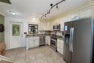 9639 Eaton Gardens Ln, Fort Myers, FL 33919 - Photo 6
