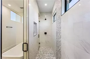 3318 NE 13th Pl, Cape Coral, FL 33909 - Photo 34