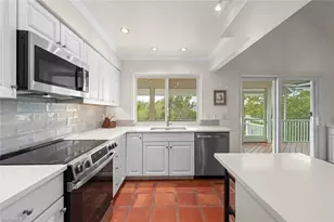 253 Daniel Dr, Sanibel, FL 33957 - Photo 6