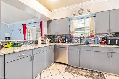 32 Lincoln Ave, Lehigh Acres, FL 33936 - Photo 10