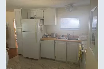 47 Poinsettia Dr, Fort Myers, FL 33905 - Photo 8
