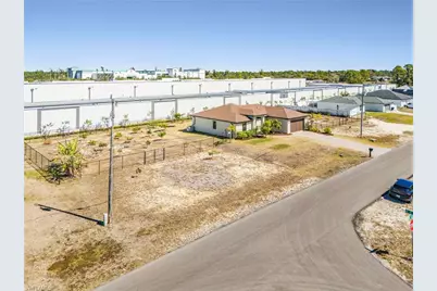 2101 NE 36th Ter, Cape Coral, FL 33909 - Photo 34