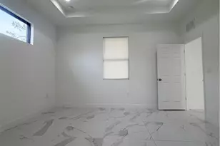 3804 40th St SW, Lehigh Acres, FL 33976 - Photo 6