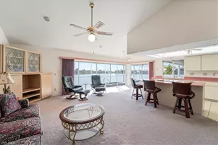 1120 SE 1st Terrace, Cape Coral, FL 33990 - Photo 4