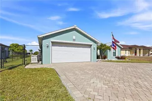 1901 SW 14th St, Cape Coral, FL 33991 - Photo 4