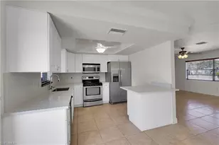 2122 SW Santa Barbara Pl, Cape Coral, FL 33991 - Photo 10