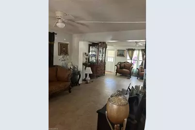 2202 Parkview Dr, Fort Myers, FL 33905 - Photo 14