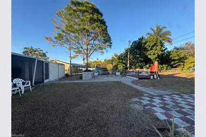 2202 Parkview Dr, Fort Myers, FL 33905 - Photo 28