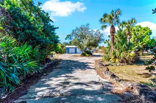 409 Edison Ave, Lehigh Acres, FL 33972 - Photo 20