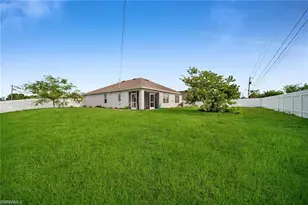 2620 SW 3rd Pl, Cape Coral, FL 33914 - Photo 28