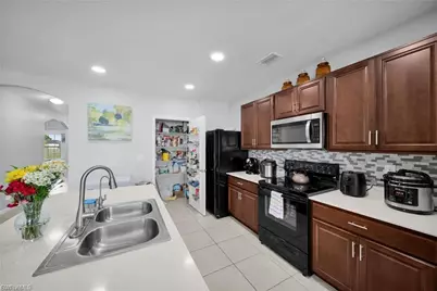 2620 SW 3rd Pl, Cape Coral, FL 33914 - Photo 18