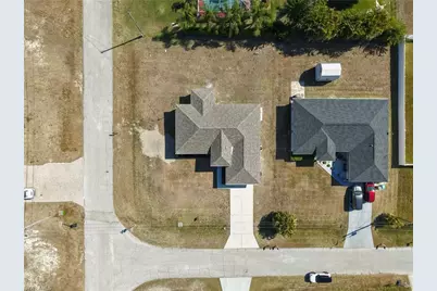 1723 NE 2nd Pl, Cape Coral, FL 33909 - Photo 40