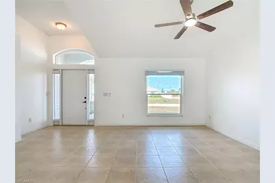 1723 NE 2nd Pl, Cape Coral, FL 33909 - Photo 4