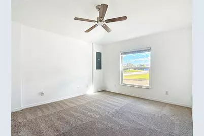 1723 NE 2nd Pl, Cape Coral, FL 33909 - Photo 26