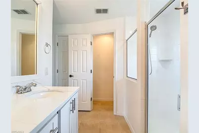 1723 NE 2nd Pl, Cape Coral, FL 33909 - Photo 32