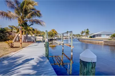 1280 Sunrise Dr, North Fort Myers, FL 33917 - Photo 4