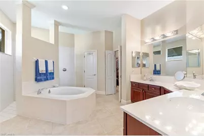 2205 SE 16th St, Cape Coral, FL 33990 - Photo 14