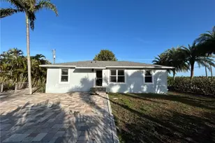 7072 Sundiet Blvd, Bokeelia, FL 33922 - Photo 2