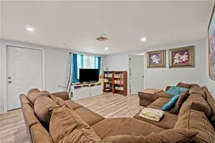 260 Delray Ave, Fort Myers, FL 33905 - Photo 8