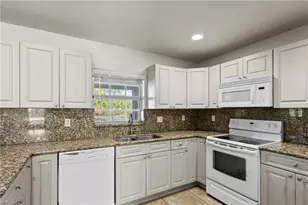 3704 33rd St SW, Lehigh Acres, FL 33976 - Photo 6