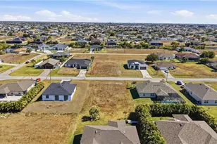 302 NW 27th Ave, Cape Coral, FL 33993 - Photo 8