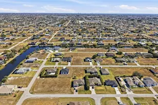 302 NW 27th Ave, Cape Coral, FL 33993 - Photo 6