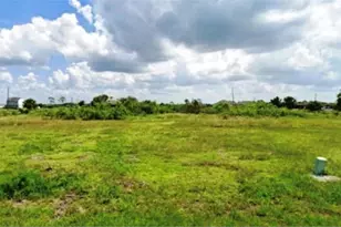 4027 NW 38th Ave, Cape Coral, FL 33993 - Photo 2