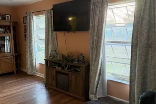 557 Ridgewood St NW, Port Charlotte, FL 33952 - Photo 8