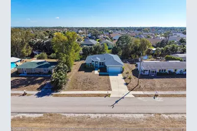 897 Iris Dr, North Fort Myers, FL 33903 - Photo 38