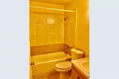 704 SE 46th Ln #B, Cape Coral, FL 33904 - Photo 4