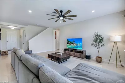 421 Coral Reef Pl, Cape Coral, FL 33993 - Photo 6