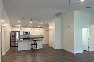 136 Francis Ave, Fort Myers, FL 33916 - Photo 2