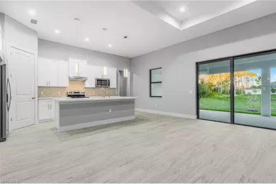 1014 Magnolia Ave, Lehigh Acres, FL 33972 - Photo 10