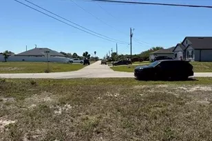 1139 NW 13th St, Cape Coral, FL 33993 - Photo 2