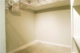 112 Pinebrook Dr, Fort Myers, FL 33907 - Photo 12