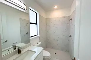 672 Chemstrand St E, Lehigh Acres, FL 33974 - Photo 4