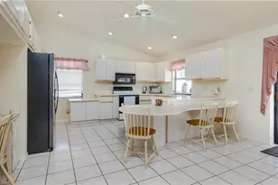 3337 SE 10th Pl, Cape Coral, FL 33904 - Photo 12