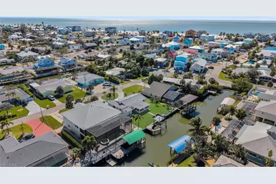 331 Washington Ct, Fort Myers Beach, FL 33931 - Photo 34