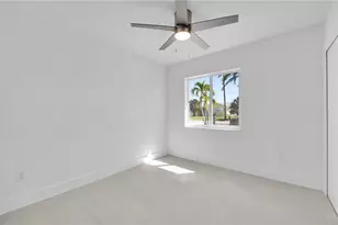 331 Washington Ct, Fort Myers Beach, FL 33931 - Photo 18