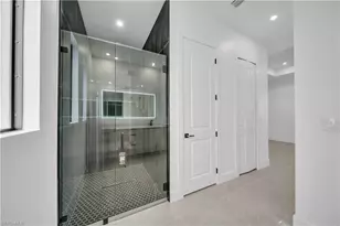 609 NE 11th Terrace, Cape Coral, FL 33909 - Photo 26