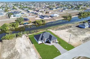 609 NE 11th Terrace, Cape Coral, FL 33909 - Photo 44