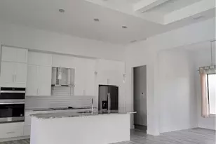 1132 SW 4th Ln, Cape Coral, FL 33991 - Photo 16