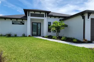 1132 SW 4th Ln, Cape Coral, FL 33991 - Photo 6