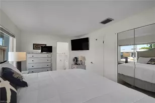 3018 SE 18th Pl, Cape Coral, FL 33904 - Photo 12