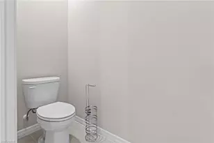 1150 Brooklands Dr, Fort Myers, FL 33905 - Photo 16