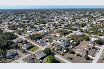 2514 19th St SW, Lehigh Acres, FL 33976 - Photo 32