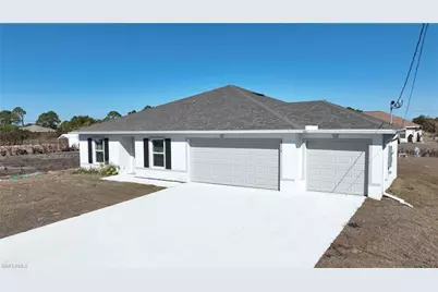 2514 19th St SW, Lehigh Acres, FL 33976 - Photo 2
